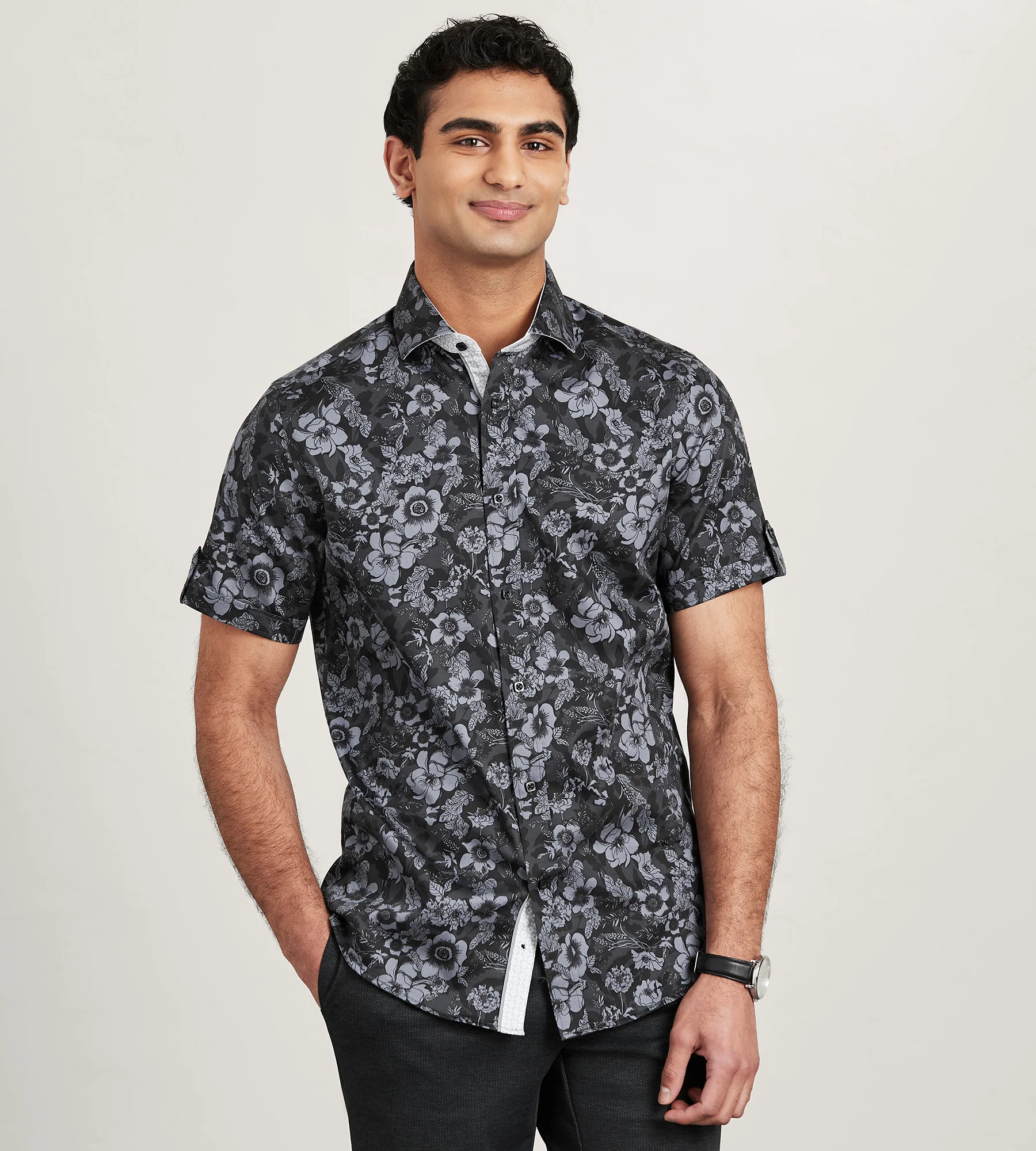 Modern Fit Short Sleeve Floral Pattern Casual Shirt