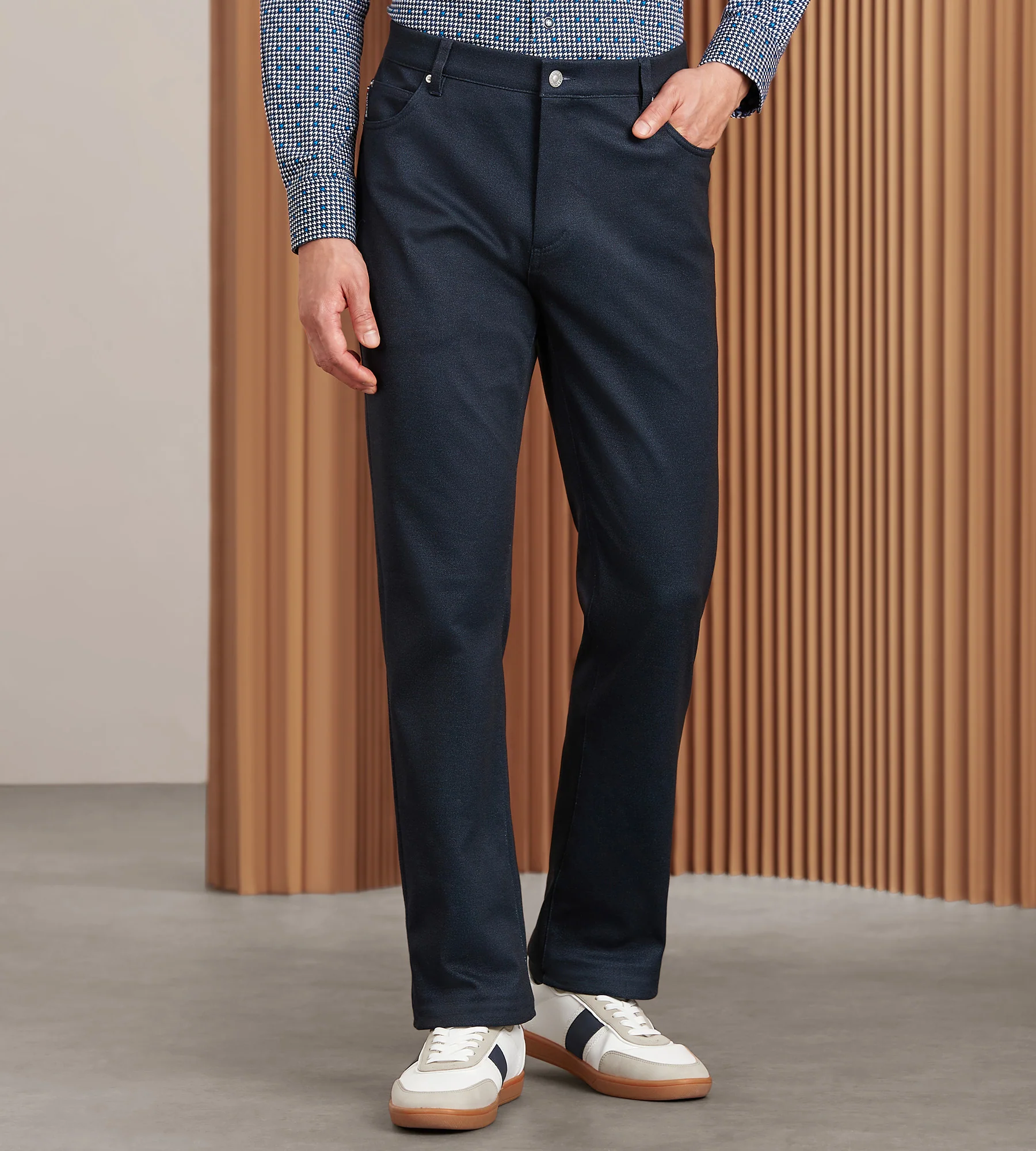 Modern Fit Five-Pocket 360 Stretch Knit Casual Pants